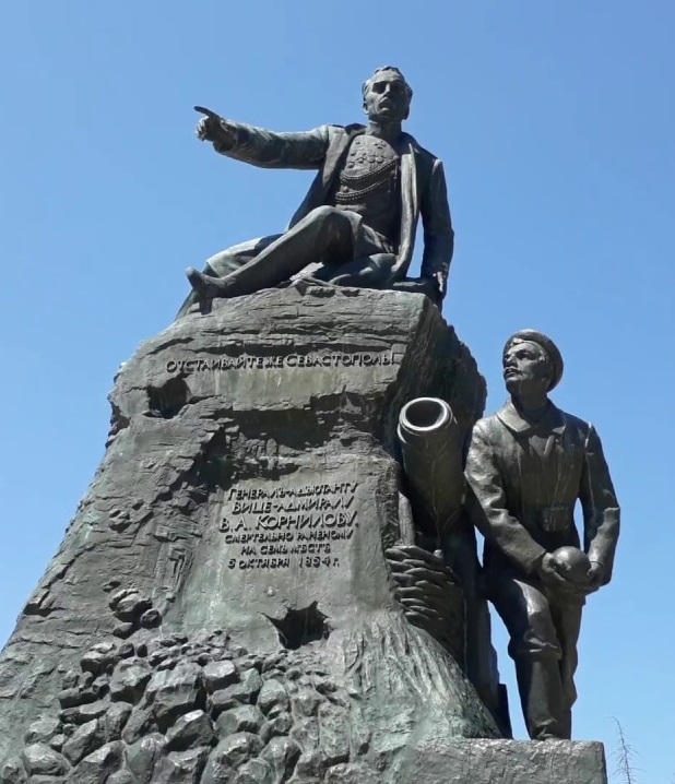 Памятник Корнилову на месте его смертельного ранения